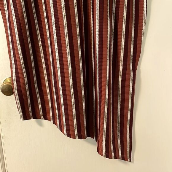 Umgee comfortable asymmetrical textured stripe dress in brown and white size 1X - Picture 5 of 9